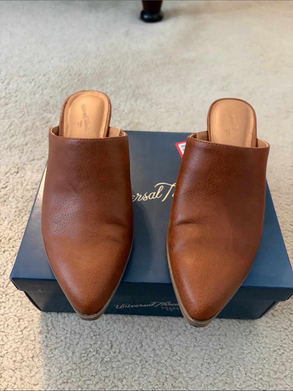 Universal Thread Tan Brown Pointed-Toe Leather Mules